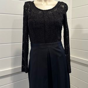 Princess Vera Wang lace top knee length dress